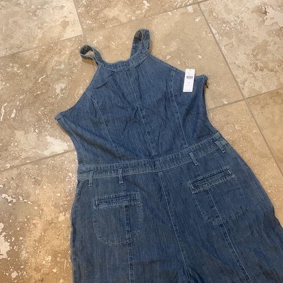 Overalls - Picture 2 of 11